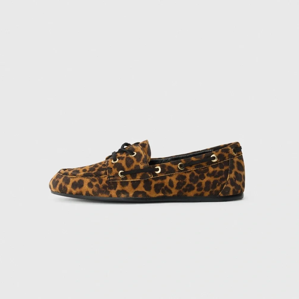 STUART WEITZMAN TINSLEY LEOPARD BOAT SHOES -‎ BROWN/BLACK Size 6.5